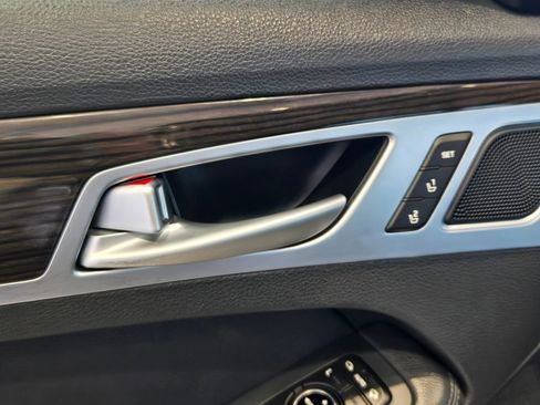 Used 2020 Genesis G80 3.8 image 19