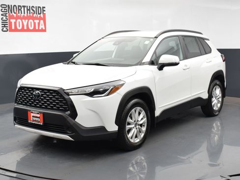 Used 2022 Toyota Corolla Cross LE image 8