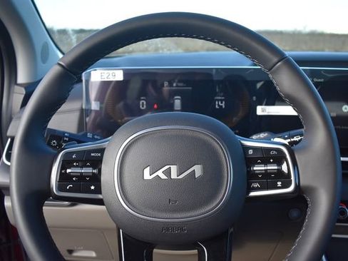 New 2026 Kia Carnival EX FWD image 32