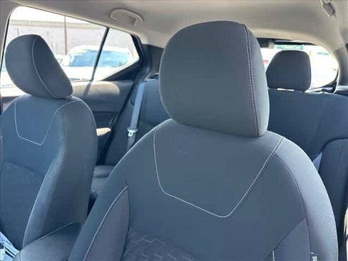 Used 2022 Nissan Kicks S FWD image 18