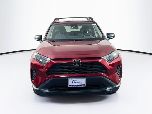 Used 2021 Toyota RAV4 LE FWD image 2