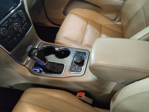 Used 2021 Jeep Grand Cherokee Limited w/ Luxury Group II AWD/4WD image 26
