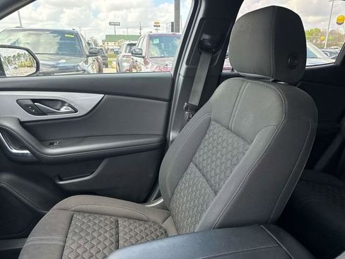 Used 2022 Chevrolet Blazer LT image 48
