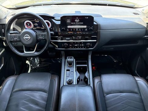 Used 2024 Nissan Pathfinder Platinum AWD/4WD image 20