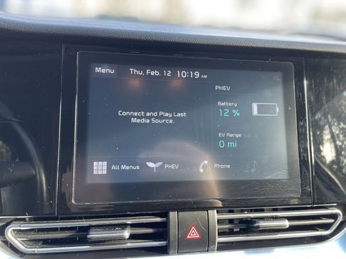 Used 2020 Kia Niro LXS image 15