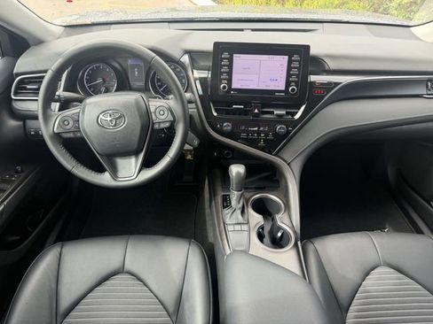 Certified 2023 Toyota Camry SE FWD image 9