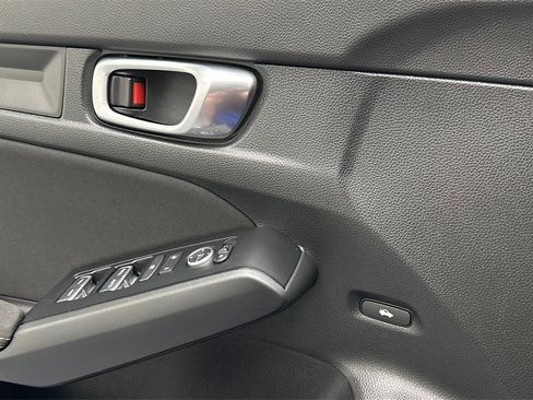 Used 2023 Honda Civic Sport image 19