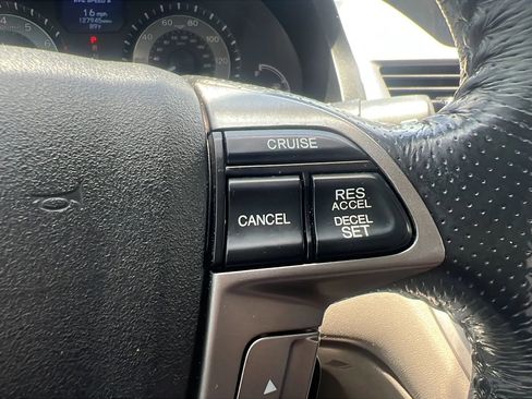 Used 2016 Honda Odyssey Touring image 12