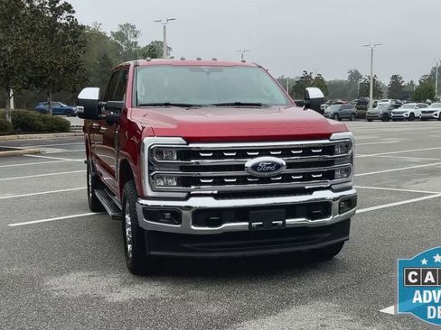 Used 2025 Ford F250 Lariat w/ Chrome Package image 3