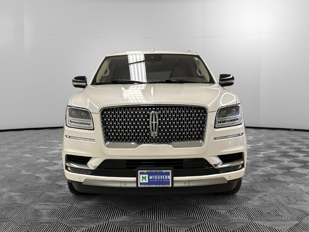 Used 2019 Lincoln Navigator Reserve AWD/4WD image 9