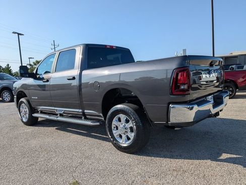 Used 2026 RAM 2500 Big Horn AWD/4WD image 7