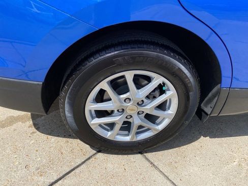 Used 2024 Chevrolet Equinox LS w/ LS Convenience Package FWD image 13