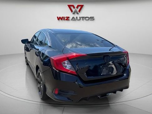 Used 2019 Honda Civic Sport image 2
