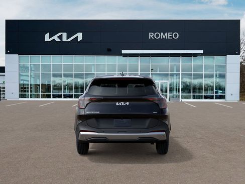 New 2026 Kia Sportage LX image 6