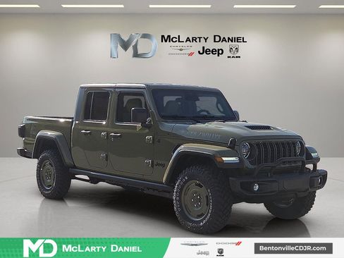 New 2026 Jeep Gladiator Willys AWD/4WD image 1