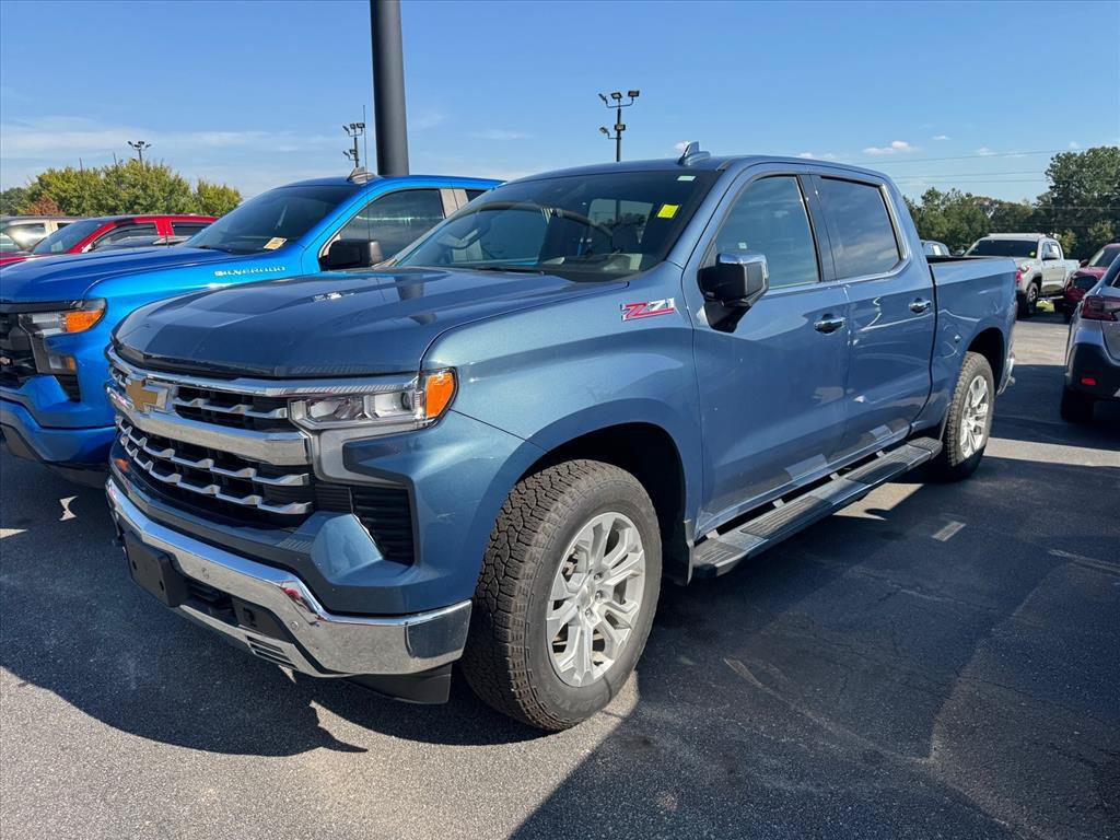 Used 2024 Chevrolet Silverado 1500 LTZ w/ LTZ Premium Package AWD/4WD image 10