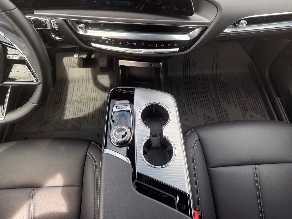 Certified 2024 Cadillac Lyriq Tech w/ LPO, Floor Liner Package AWD/4WD image 26