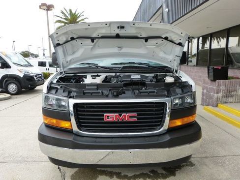 Used 2023 GMC Savana 2500 w/ Driver Convenience Package image 8