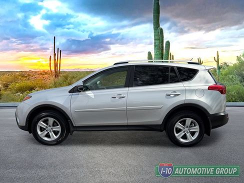 Used 2014 Toyota RAV4 XLE AWD/4WD image 6