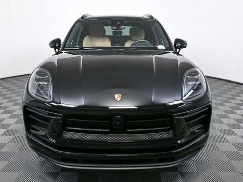 Used 2026 Porsche Macan AWD/4WD image 35