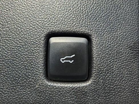 Used 2023 Ford Escape Platinum image 14