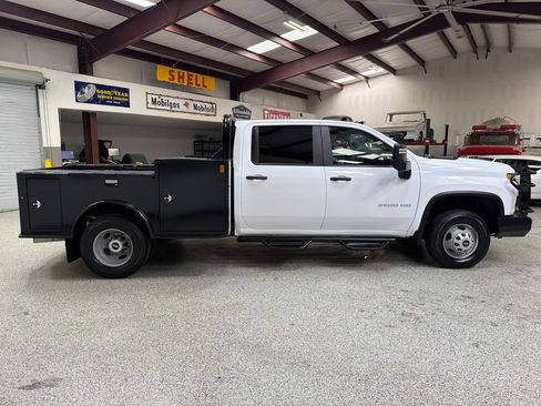 Used 2020 Chevrolet Silverado 3500 W/T w/ WT Convenience Package AWD/4WD image 9