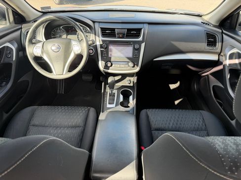 Used 2016 Nissan Altima 2.5 SV w/ Convenience Package FWD image 16