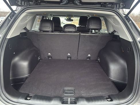 Used 2022 Jeep Compass Limited image 20