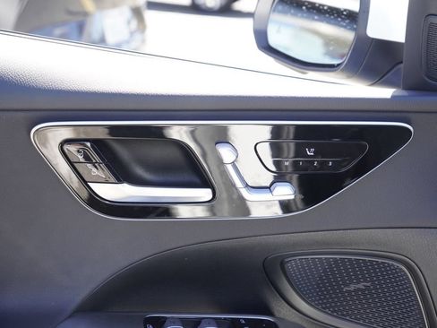 Used 2023 Mercedes-Benz C 300 Sedan image 8
