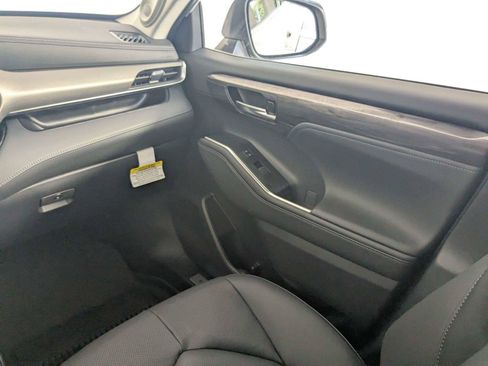 New 2026 Toyota Highlander Limited AWD/4WD image 27
