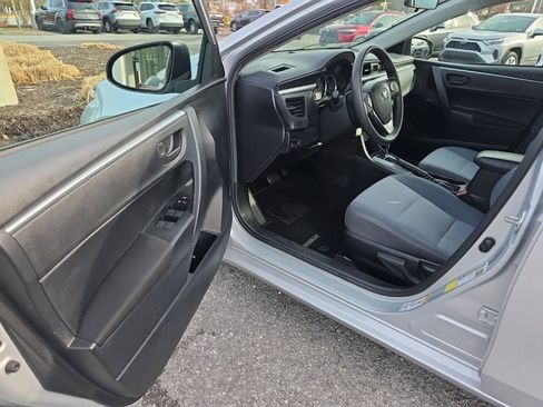 Used 2014 Toyota Corolla L image 9