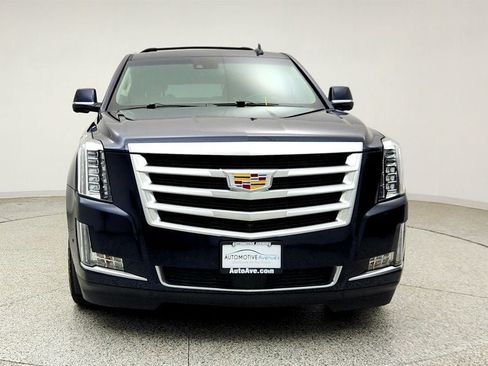 Used 2019 Cadillac Escalade Premium Luxury AWD/4WD image 2