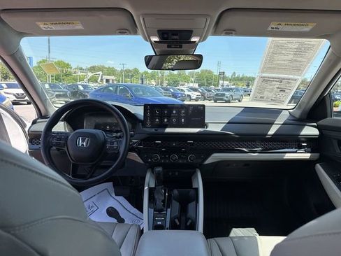 Used 2023 Honda Accord EX-L image 14
