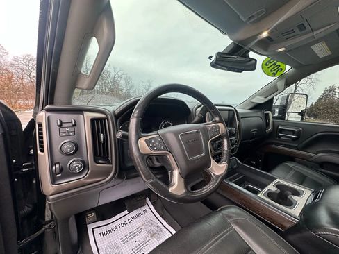 Used 2019 GMC Sierra 2500 Denali image 13
