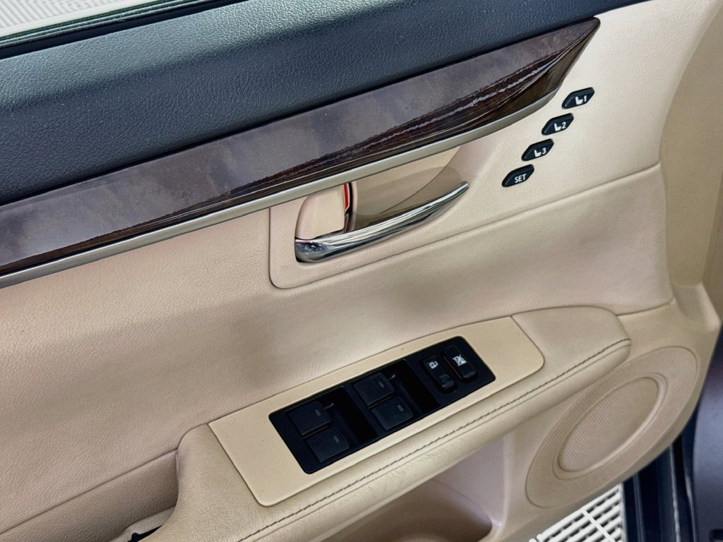 Used 2015 Lexus ES 350 w/ Luxury Package FWD image 18