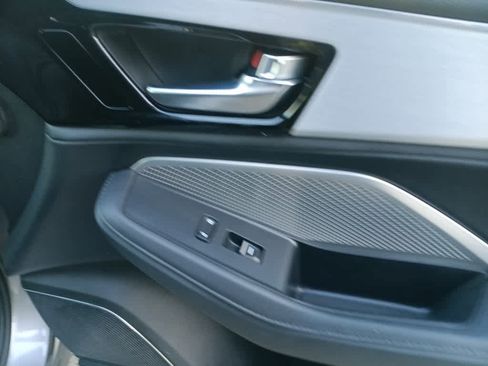 Used 2023 Acura MDX SH-AWD image 29