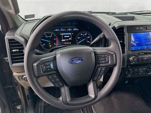 Certified 2022 Ford F250 XLT w/ Black Appearance Package image 13