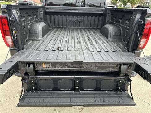 Certified 2026 GMC Sierra 1500 Elevation w/ Elevation Select Package AWD/4WD image 23