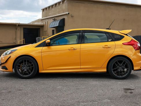 Used 2013 Ford Focus ST FWD image 3