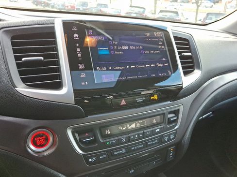 Certified 2018 Honda Pilot EX-L image 23