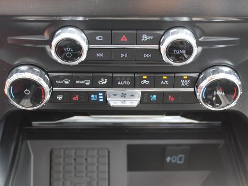 New 2026 Ford F350 Lariat w/ Black Appearance Package AWD/4WD image 45