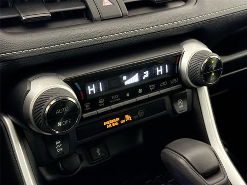 Certified 2022 Toyota RAV4 XLE image 23