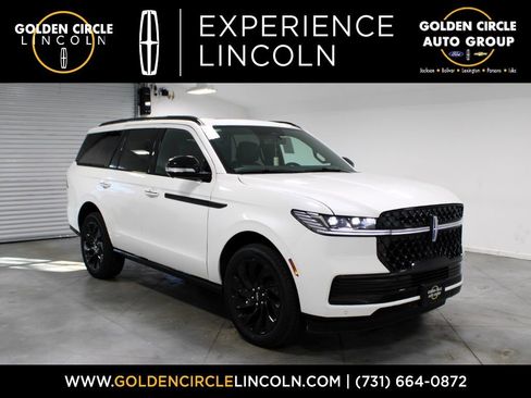 New 2026 Lincoln Navigator Reserve w/ Jet Appearance Package AWD/4WD image 1