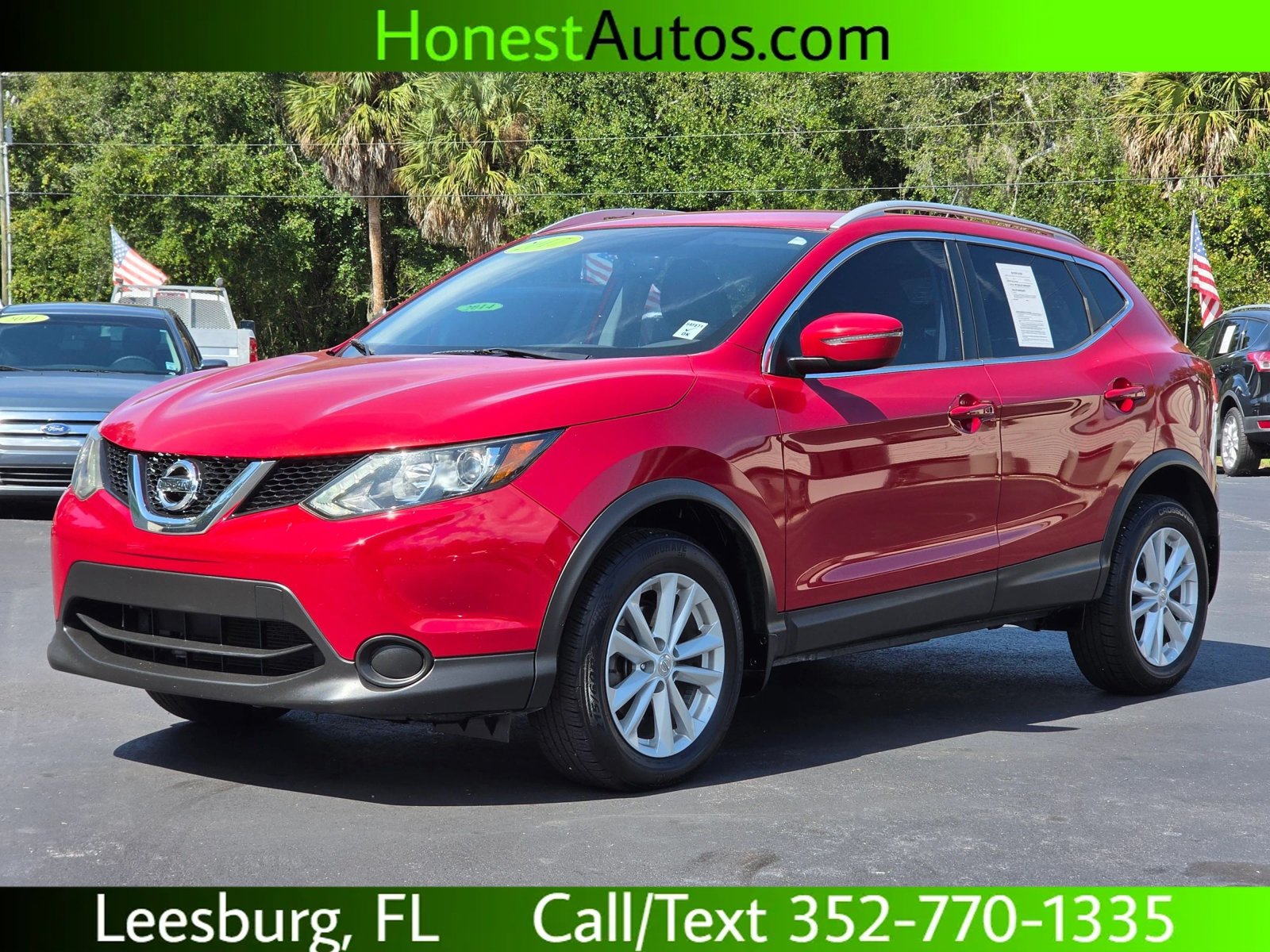 Used 2017 Nissan Rogue Sport SV FWD image 1