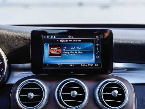 Used 2019 Mercedes-Benz C 300 Sedan image 17