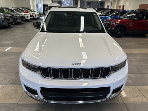 Used 2023 Jeep Grand Cherokee L Limited image 21