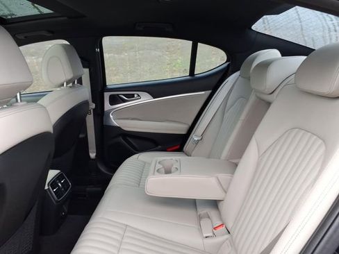 Used 2023 Genesis G70 2.0T w/ Sport Prestige Package image 7