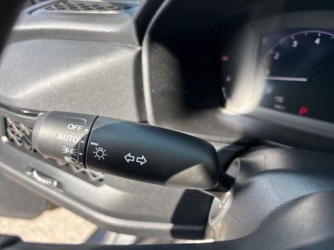 Used 2025 Honda Accord LX image 36