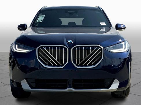 Used 2026 BMW X3 xDrive30 w/ Premium Package image 3