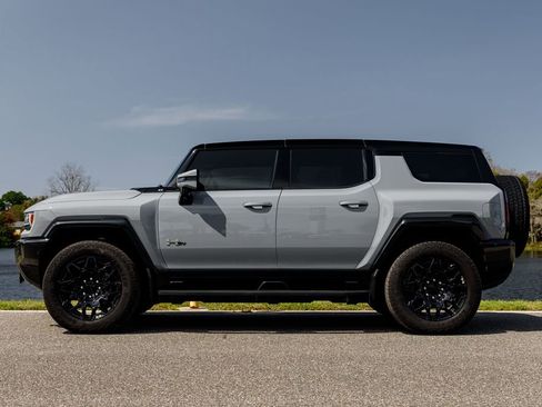 Used 2024 GMC Hummer EV 2X image 6